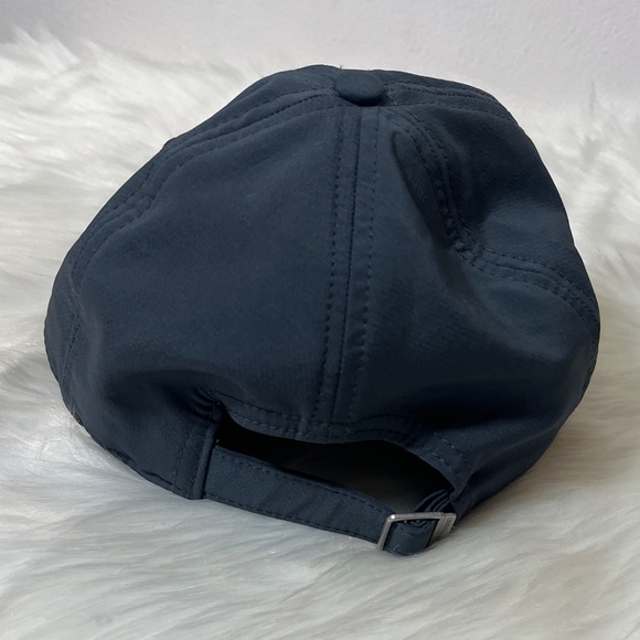 Under Armour Gray Hat with Vibrant Pink Logo - Picture 4 of 8